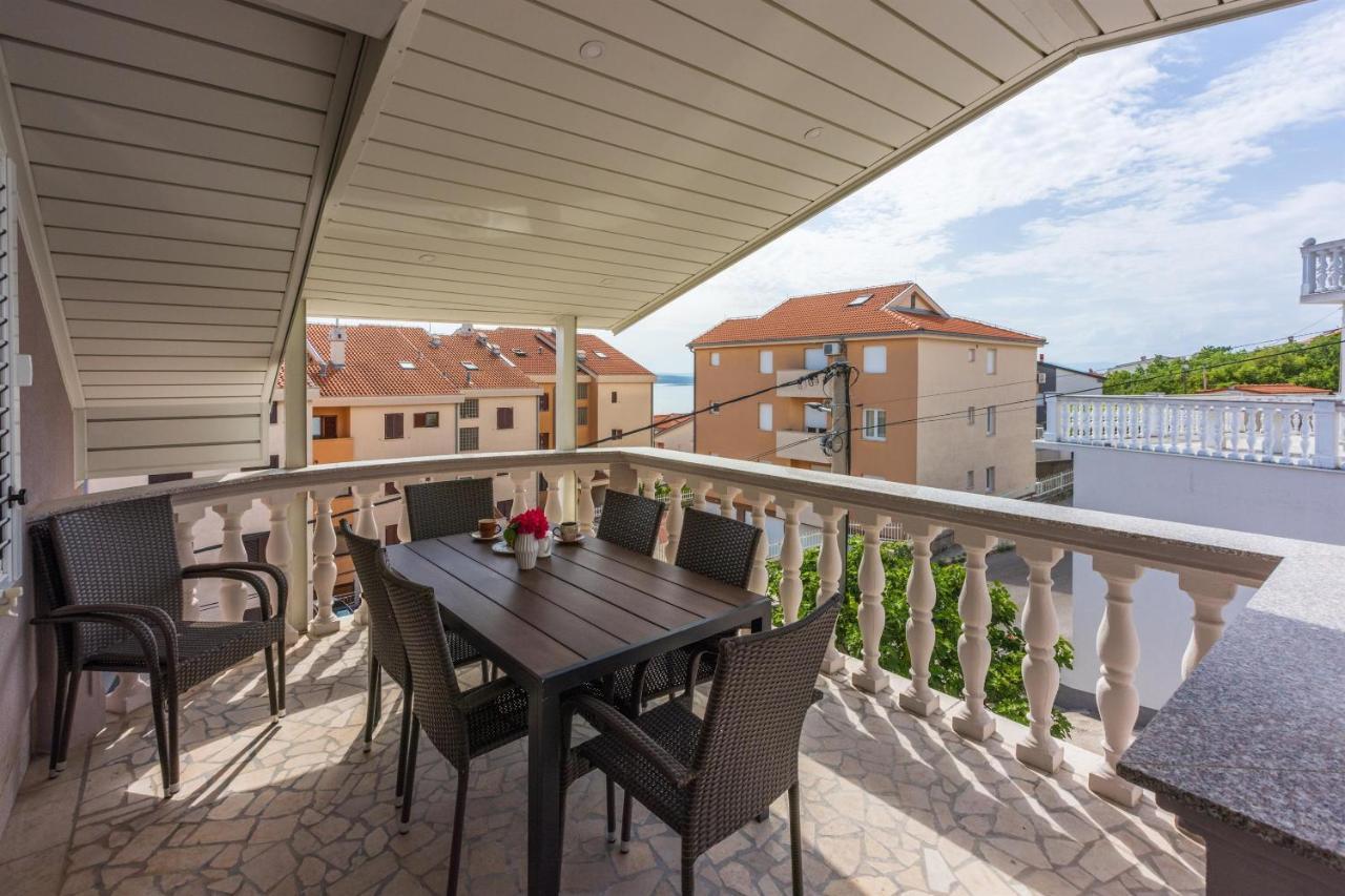 Apartments Mirela Цриквеница Экстерьер фото