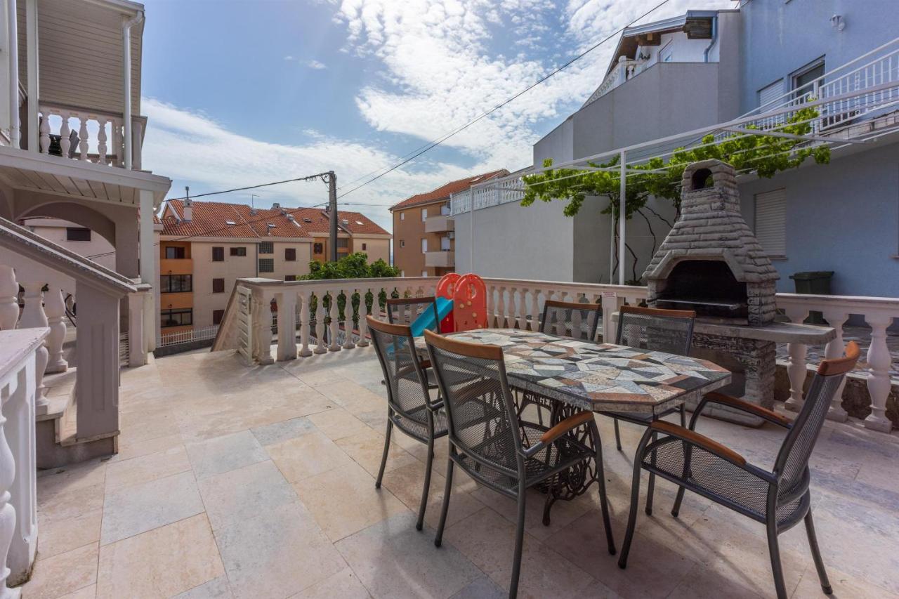 Apartments Mirela Цриквеница Экстерьер фото